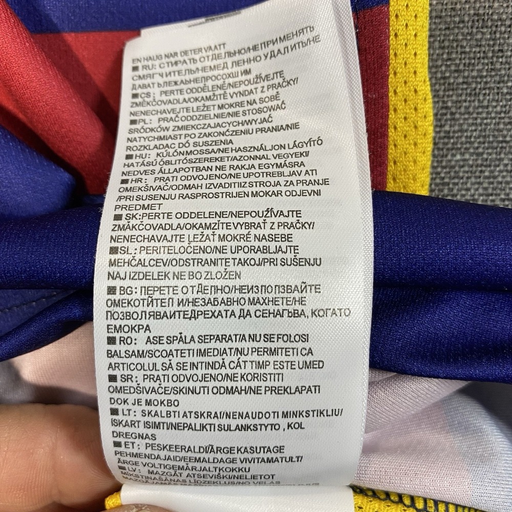 Nike FC Barcelona Dri-FIT Neymar Jr #11 Jersey Youth Small Qatar Airways UNICEF - Picture 15 of 16